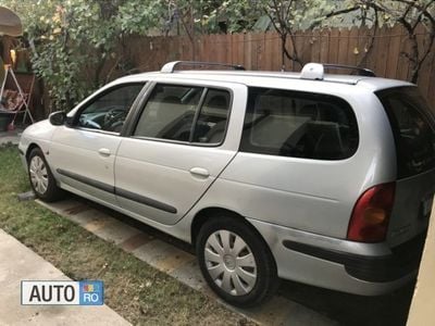 Second-hand Renault Mégane GrandTour 100 CP (73 kW) 2003 Gri Break