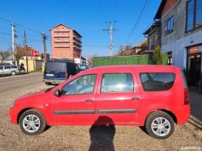 Rosu Utilizat 2010 Dacia Logan MCV Break | 1.390 EUR (Super Preț)