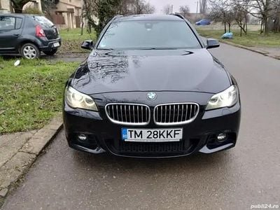 Culoarealbastru Utilizat 2014 BMW 520 Luxury Line Break | 12.300 EUR (Preț bun)