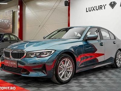BMW 330e