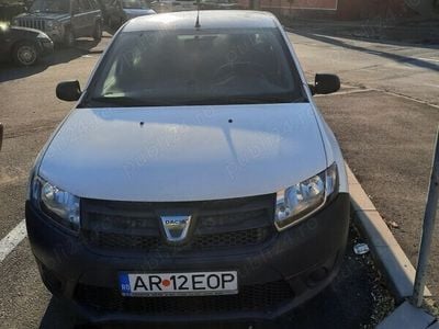 Second-hand Dacia Logan 75 CP (55 kW) 2014 Alb Berlinǎ