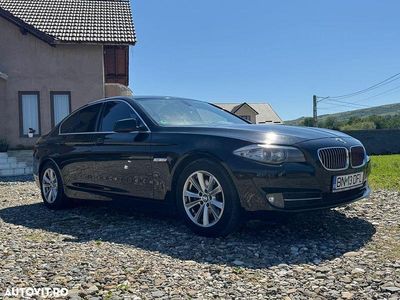 Second-hand BMW 520 184 CP (135 kW) 2011 Culoarenegru Hatchback