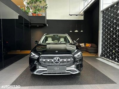 Culoarenegru Nouă 2025 Mercedes GLA220 SUV | 54.810 EUR