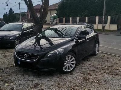 Negru Utilizat 2014 Volvo V40 Summum Break | 7.500 EUR (Puțin scump)