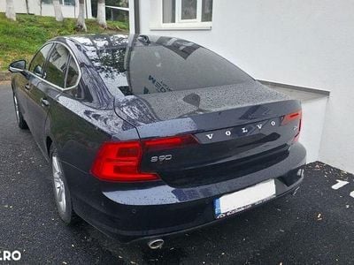 Second-hand Volvo S90 Momentum 190 CP (139 kW) 2017 Culoarealbastru Berlinǎ
