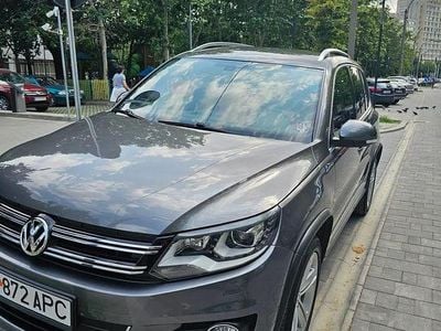 Culoarealte culori Second-hand 2014 VW Tiguan Sportline SUV | 14.000 EUR (Preț bun)