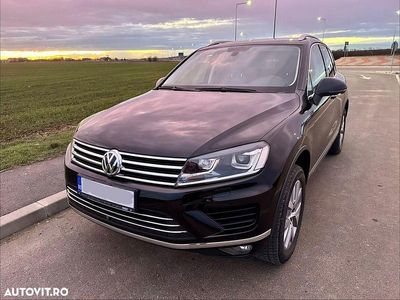 Culoarenegru Utilizat 2018 VW Touareg Supreme SUV | 28.000 EUR