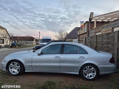 Second-hand Mercedes E220 Avantgarde 150 CP (110 kW) 2006 Culoareargint Berlinǎ