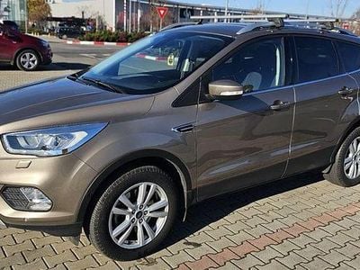 Second-hand Ford Kuga 182 CP (133 kW) 2019 Culoaregalbeuriu SUV