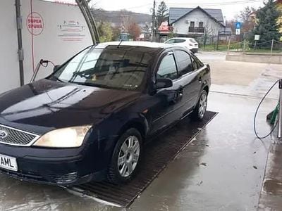 Utilizat 2005 Ford Mondeo Berlinǎ | 750 EUR