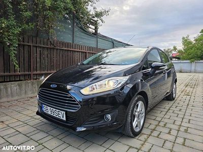 Culoarenegru Utilizat 2013 Ford Fiesta Titanium Hatchback | 6.200 EUR (Puțin scump)