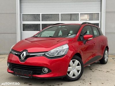 Second-hand Renault Clio GrandTour Zen 90 CP (66 kW) 2016 Culoarerosu Break