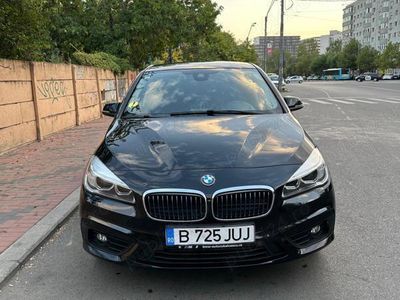 BMW 225