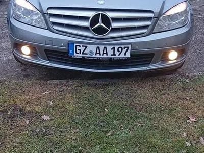 Second-hand Mercedes C200 2009