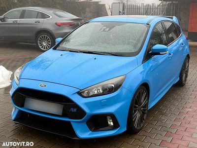 Second-hand Ford Focus 350 CP (257 kW) 2016 Culoarealbastru Hatchback