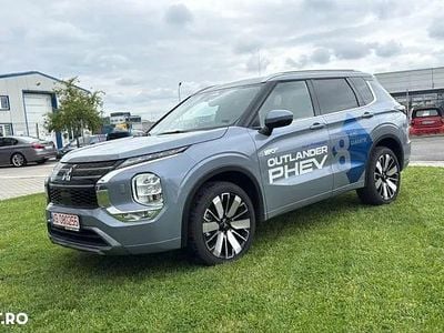 Culoaregri Nouă 2025 Mitsubishi Outlander P-HEV Top SUV | 52.733 EUR