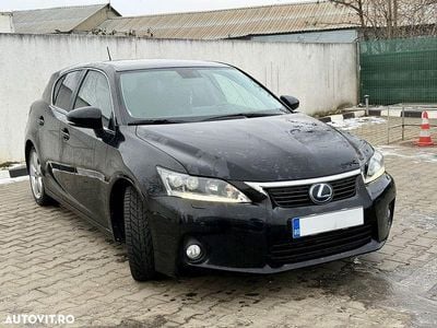 Culoarenegru Utilizat 2011 Lexus CT200h Luxury Line Hatchback | 9.000 EUR