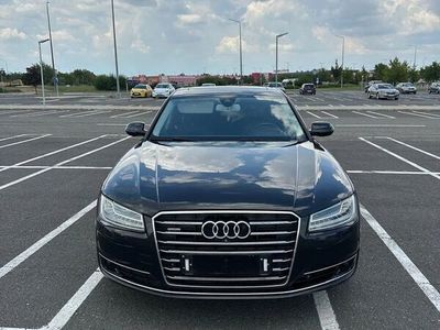 Audi A8L