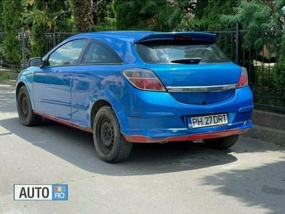 Second-hand Opel Astra 103 CP (75 kW) 2006 Albastru Hatchback