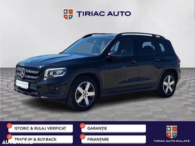 Mercedes GLB220