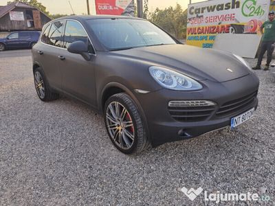 second-hand Porsche Cayenne GTS 2013 schimb cu încărcător frontal