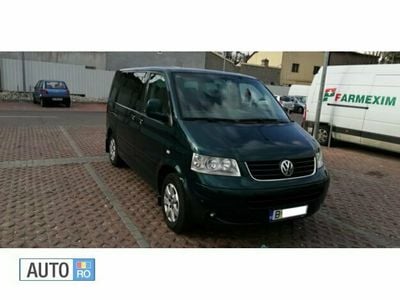 Second-hand VW Multivan 131 CP (96 kW) 2004 Verde Van