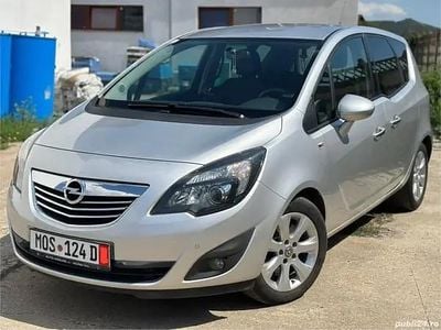 Second-hand Opel Meriva Design Edition 101 CP (74 kW) 2011 Gri Monovolum