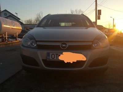 Second-hand Opel Astra 101 CP (74 kW) 2005 Gri Break