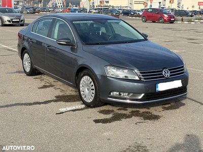 Culoaregri Utilizat 2013 VW Passat Comfortline Berlinǎ | 8.300 EUR (Preț bun)