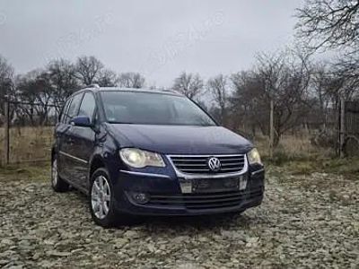 Second-hand VW Touran 140 CP (102 kW) 2008 Albastru Monovolum