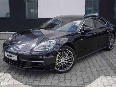 Porsche Panamera 4