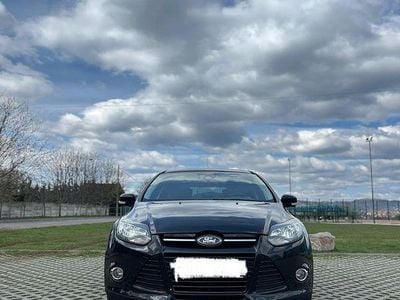 Second-hand Ford Focus Titanium 116 CP (85 kW) 2011 Culoarenegru Hatchback
