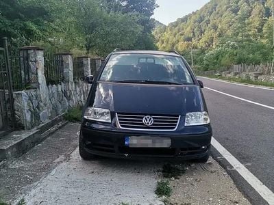 Second-hand VW Sharan 90 CP (66 kW) 2006 Albastru Monovolum