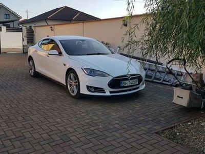 Second-hand Tesla Model S 317 kW (431 CP) 2014 Alb Hatchback