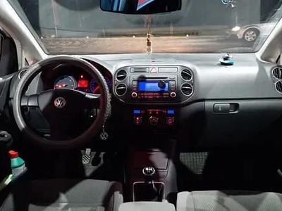Utilizat 2006 VW Golf Plus Monovolum | 1.350 EUR