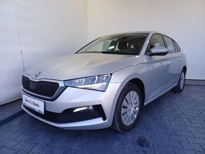 Gri mediu normal Utilizat 2021 Skoda Scala Ambition Hatchback | 12.800 EUR (Preț bun)