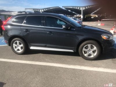 Second-hand Volvo XC60 R-Design 165 CP (121 kW) 2011 Gri SUV