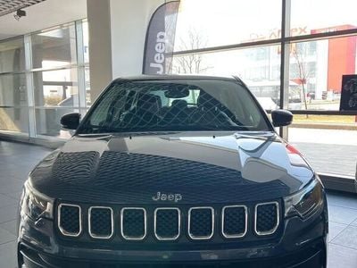 Second-hand Jeep Compass Altitude 130 CP (95 kW) 2024 Albastru SUV
