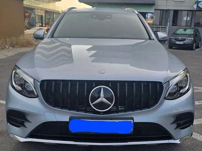 Second-hand Mercedes GLC250 AMG line 204 CP (150 kW) 2016 Culoarealbastru SUV