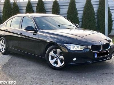 Second-hand BMW 320 163 CP (119 kW) 2013 Culoarenegru Berlinǎ