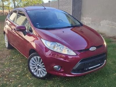 Utilizat 2010 Ford Fiesta Titanium Hatchback | 3.350 EUR (Preț OK)