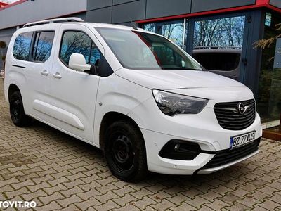 Second-hand Opel Combo 130 CP (95 kW) 2021 Culoarealb Monovolum