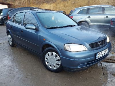 second-hand Opel Astra an 2001, 1.6 benzina = rate cu buletinul