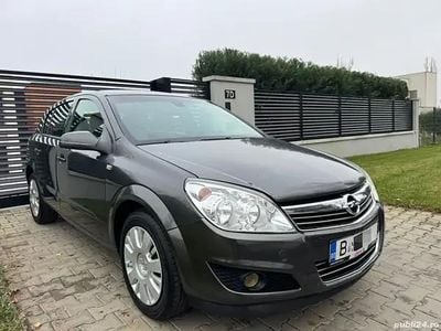 Utilizat 2008 Opel Astra Hatchback | 2.450 EUR (Preț OK)