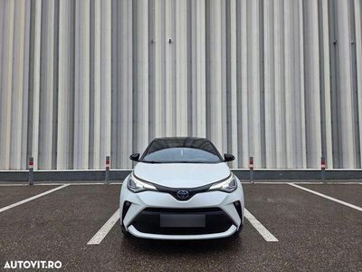 Second-hand Toyota C-HR 184 CP (135 kW) 2020 Culoarealb SUV