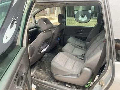 Second-hand VW Sharan 131 CP (96 kW) 2004 Monovolum