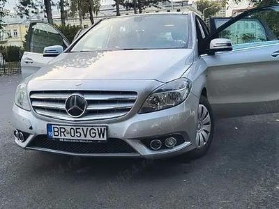 Argintiu Utilizat 2012 Mercedes B180 Monovolum | 6.850 EUR (Puțin scump)