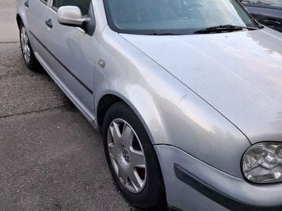 Second-hand VW Golf IV 90 CP (66 kW) 2000 Hatchback