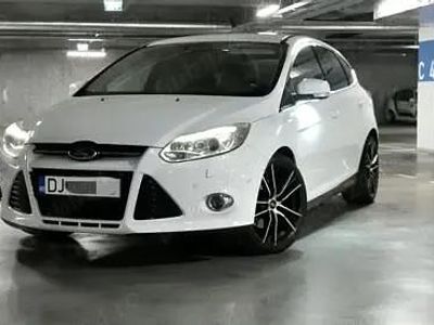 Alb Utilizat 2013 Ford Focus Hatchback | 5.999 EUR (Preț OK)