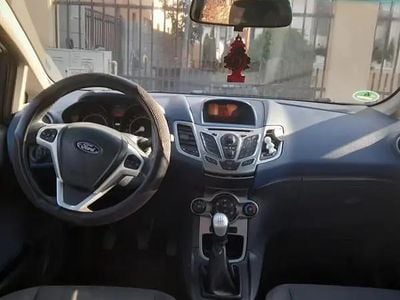 Utilizat 2009 Ford Fiesta Hatchback | 2.500 EUR